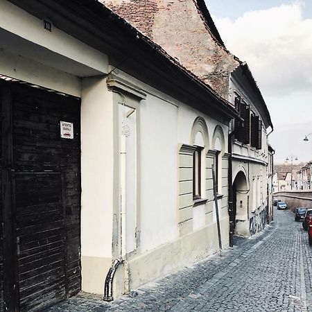 Old Town Studio Apartment Sibiu Extérieur photo